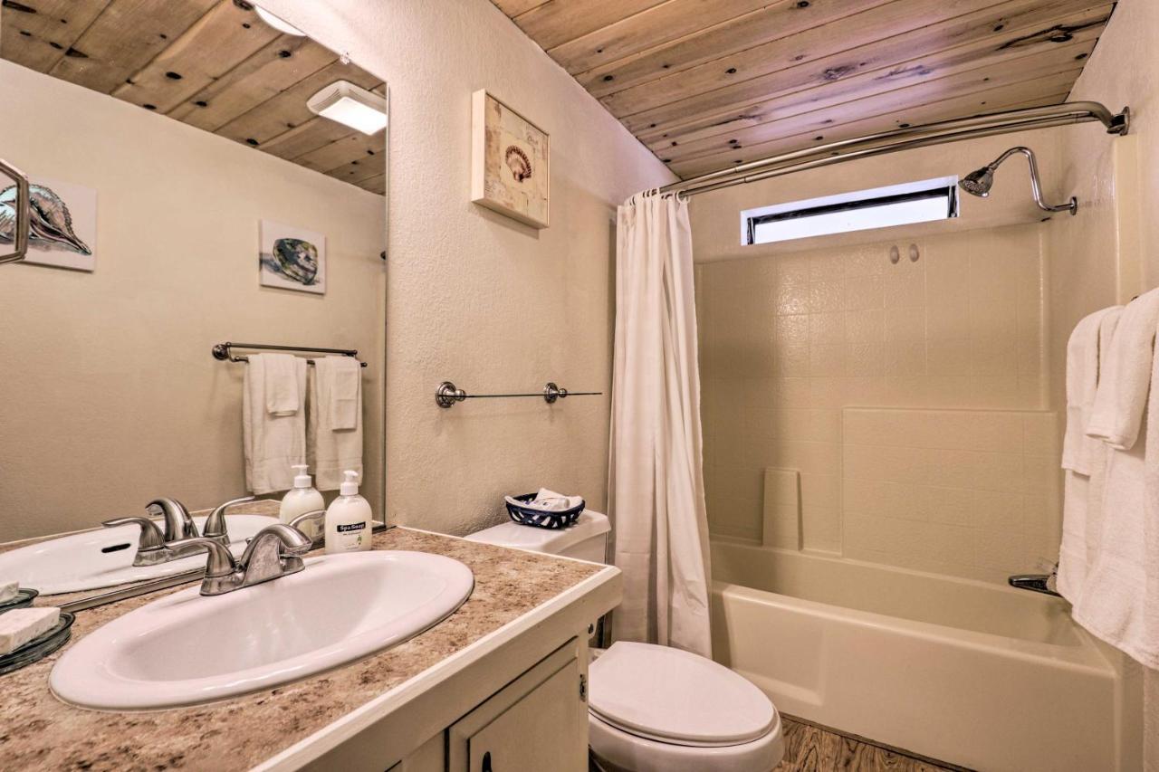 Rustic Bullhead City Retreat With Porch And Views Ngoại thất bức ảnh
